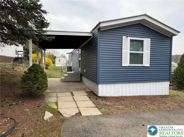 47 S 2nd St, Palmerton, PA 18071