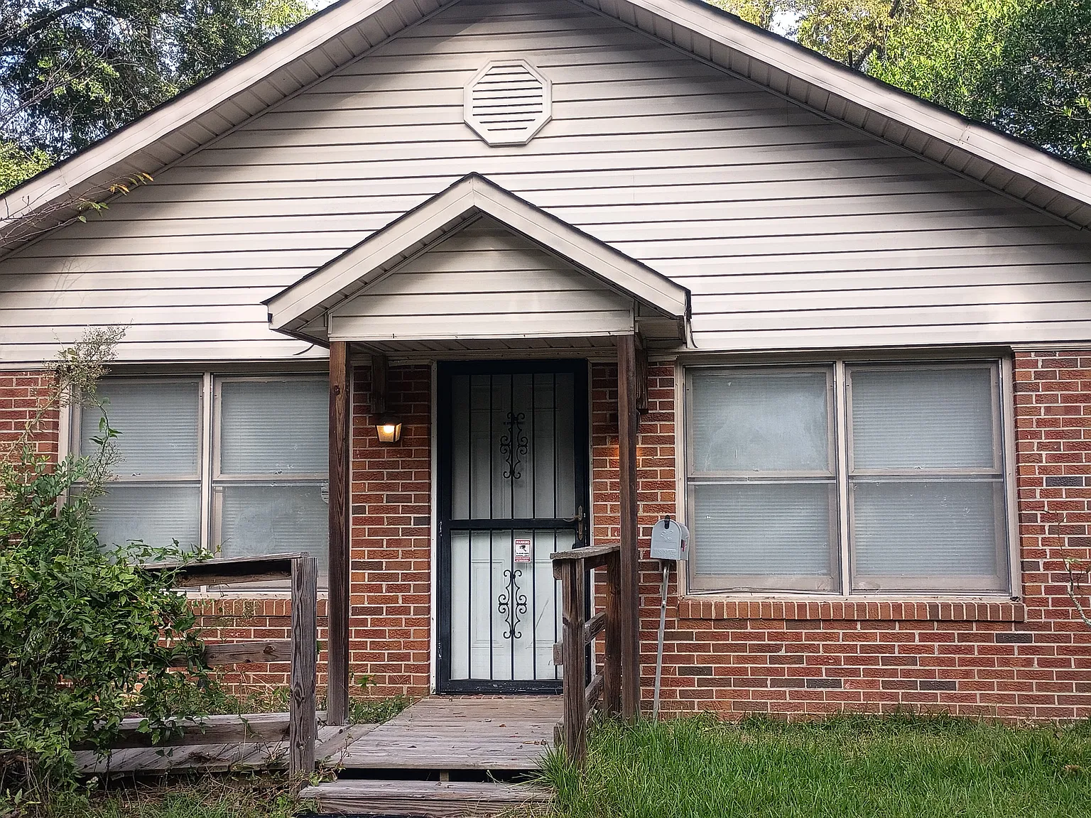 3 bed, 1132 sqft, $1,150 — Photo 1