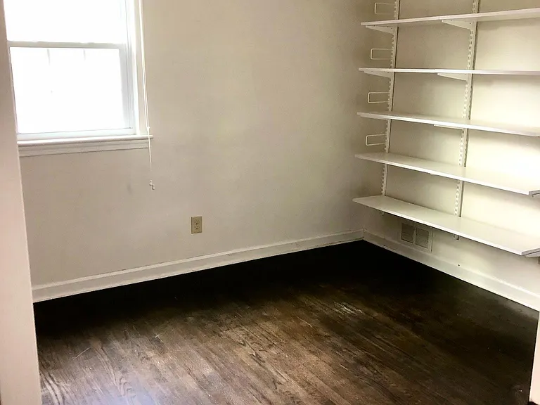 2341 N Dickerson St — Photo 10