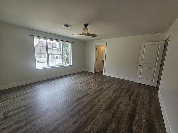5th image of 1041 Daybreak Ln