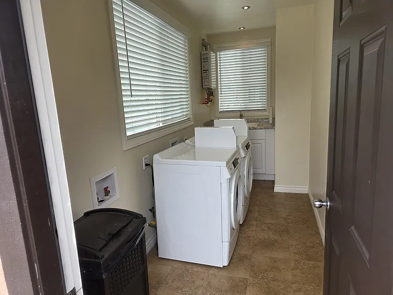 100 E Plymouth St #100 — Photo 14