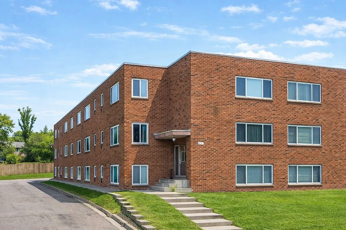 2 bed, 1313 sqft, $1,250 — Photo 1