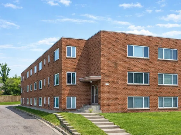 319 8th St SE, Minneapolis, MN