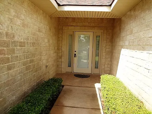 2 bed, 1148 sqft, $1,995 — Photo 2