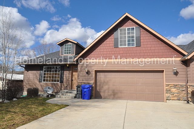 1st image of 14021 E Valleyway Ave