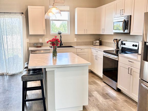 5th image of 362 Bozeman Trl