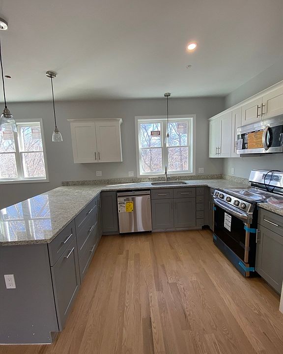 22 Dyer St Rockland MA Zillow