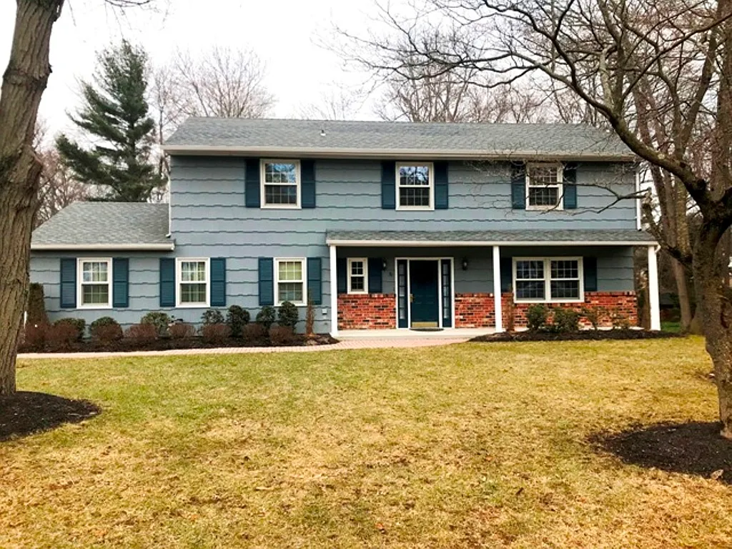 31 Stonehenge Dr photo 1