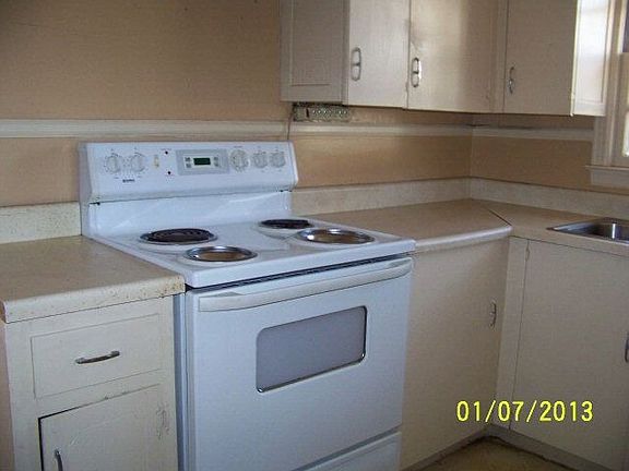 3rd image of 311 S Worthington Dr