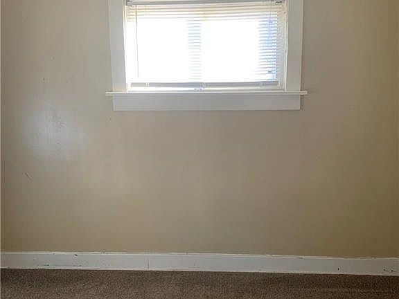4th image of 2329 Emerson Ave