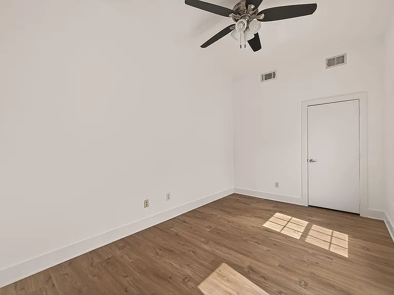 724 Ruthven St — Photo 29