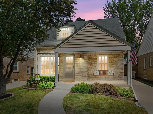 2534 N 67th STREET, Wauwatosa, WI 53213