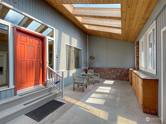 4th image of 1702 Milwaukee Drive