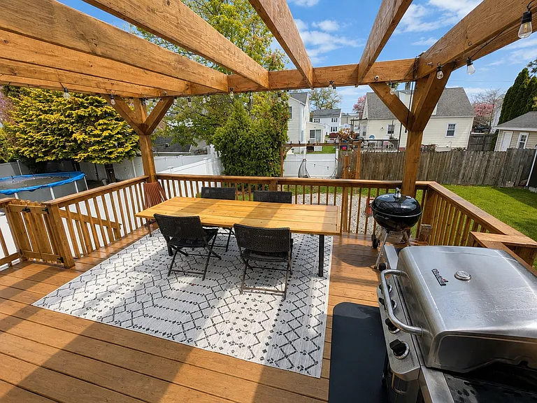 42 Fairlea Ave — Photo 12