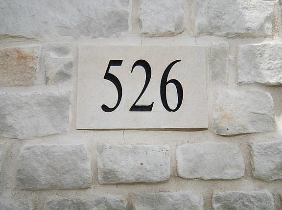4th image of 526 Bridle Dr
