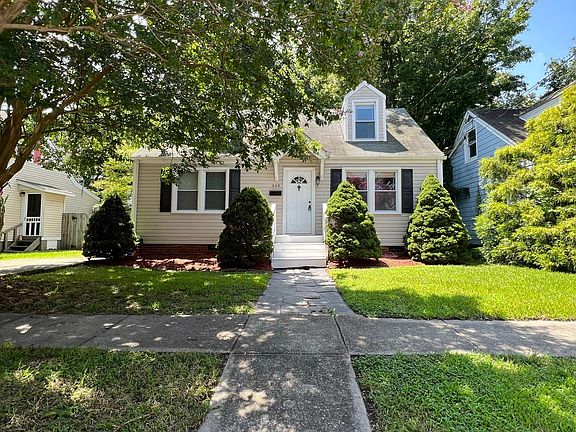 3rd image of 333 E Randall Ave