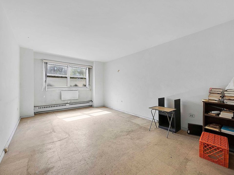 1st image of 191 Willoughby St APT 7N