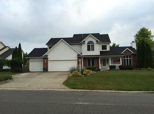 9519 Bear Creek Ct, Leo, IN 46765