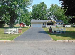 605 Barber St, Ithaca, MI 48847