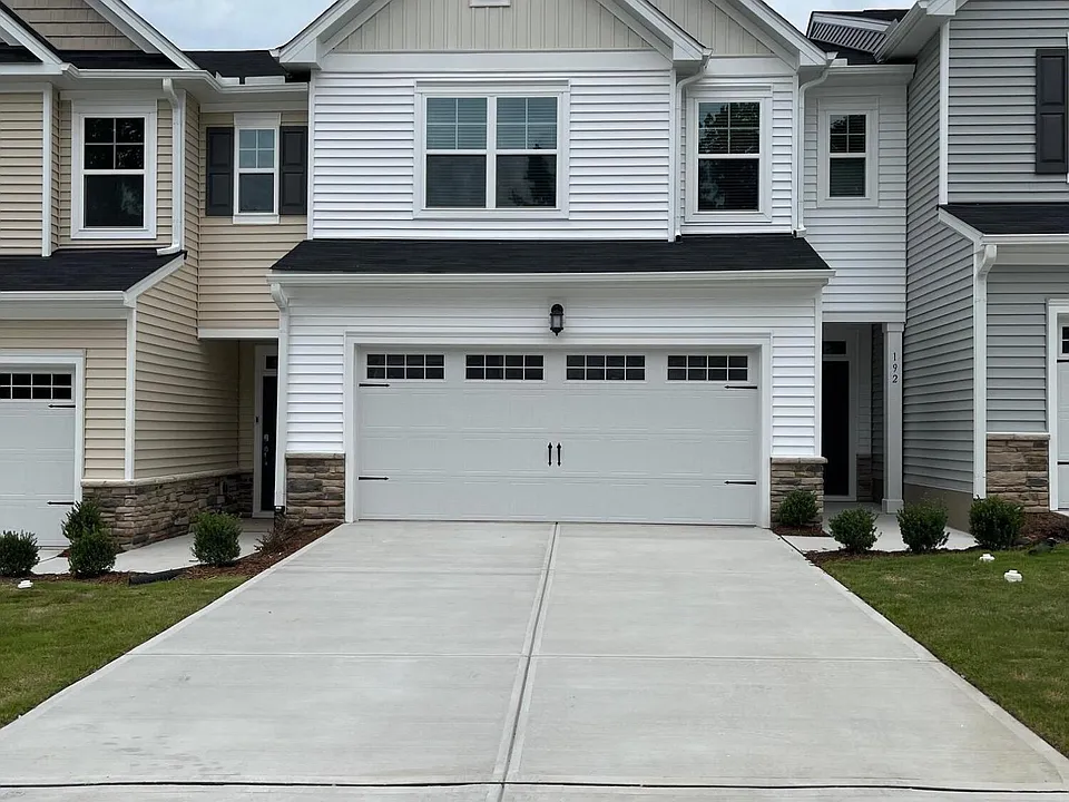 192 Tumbling Rock Way