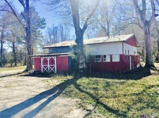 8422 Springfield Rd, Denham Springs, LA 70706