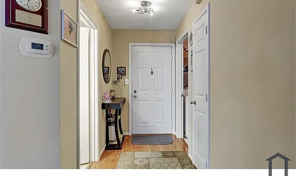 4406 Silverbrook Ln #J201 — Photo 5