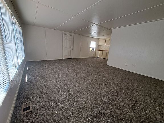 5th image of 114 Jack St