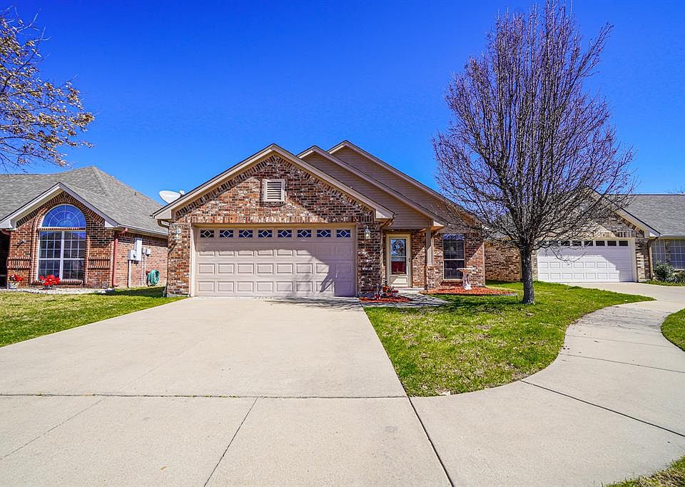 1st image of 1011 Hayden Ct