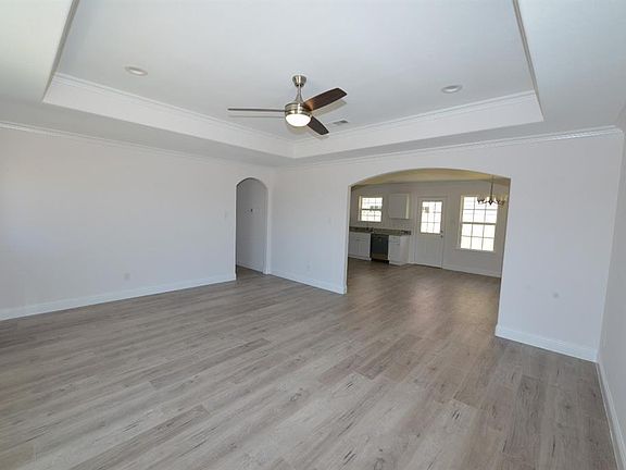 3rd image of 507 N Getzendaner Ave