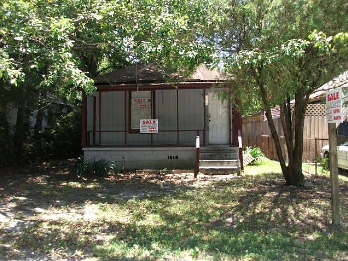 1st image of 3227 Sunnybrook Ave