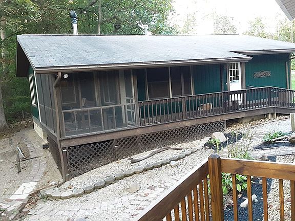main house with garden space