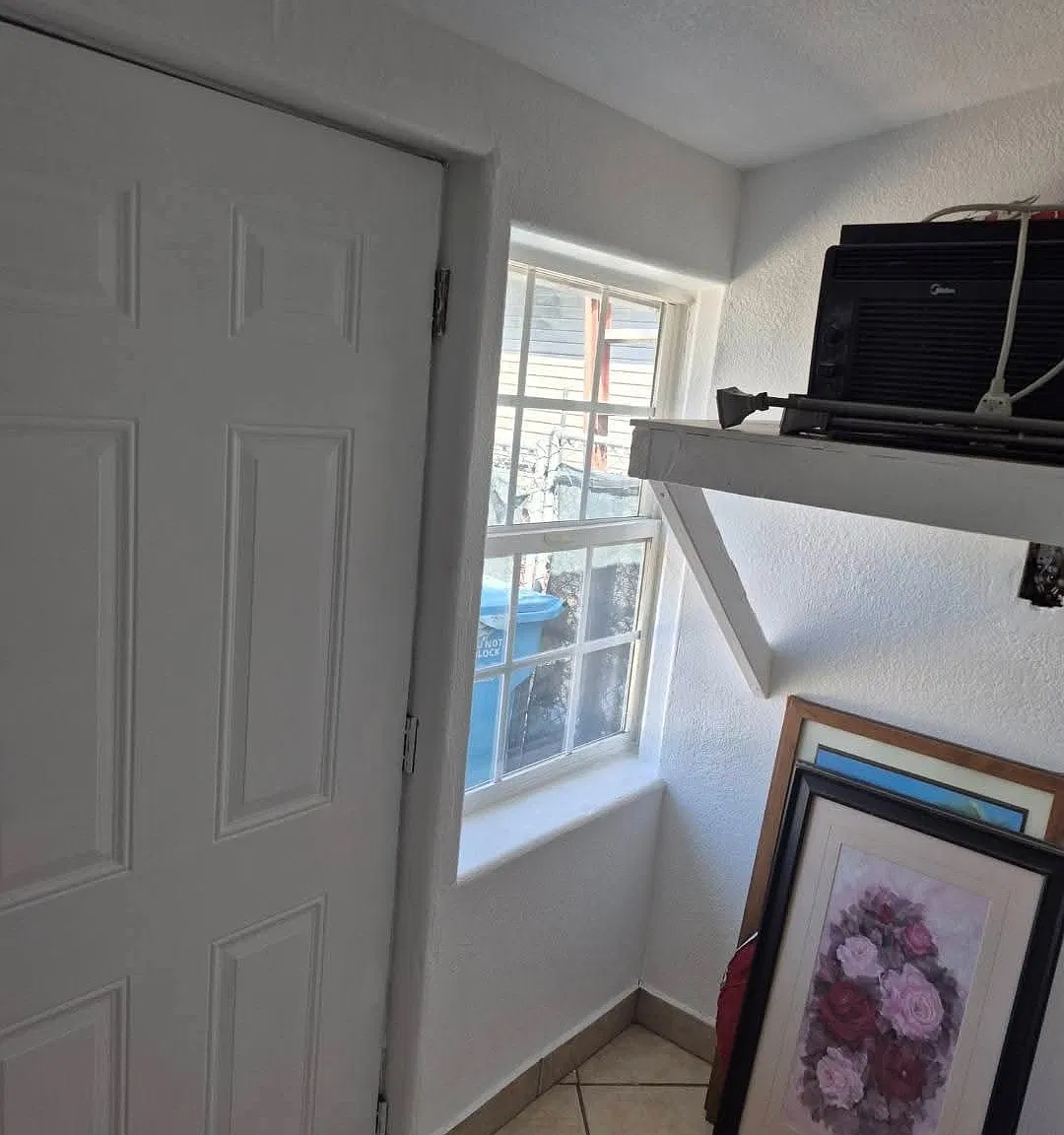 3 bed, 792 sqft, $3,400 — Photo 4