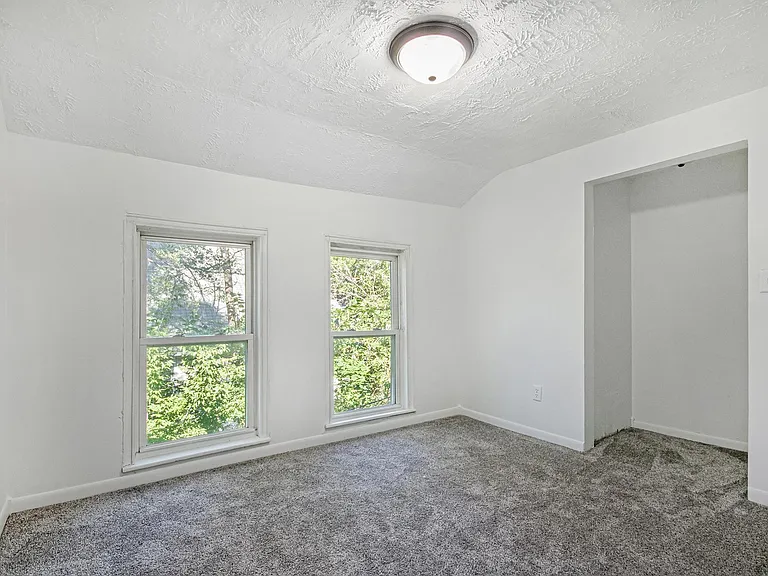 117 Carrier St NE — Photo 12