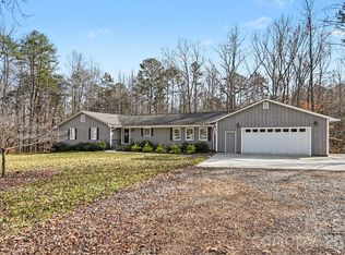 3170 Asbury Church Rd, Lincolnton, NC 28092