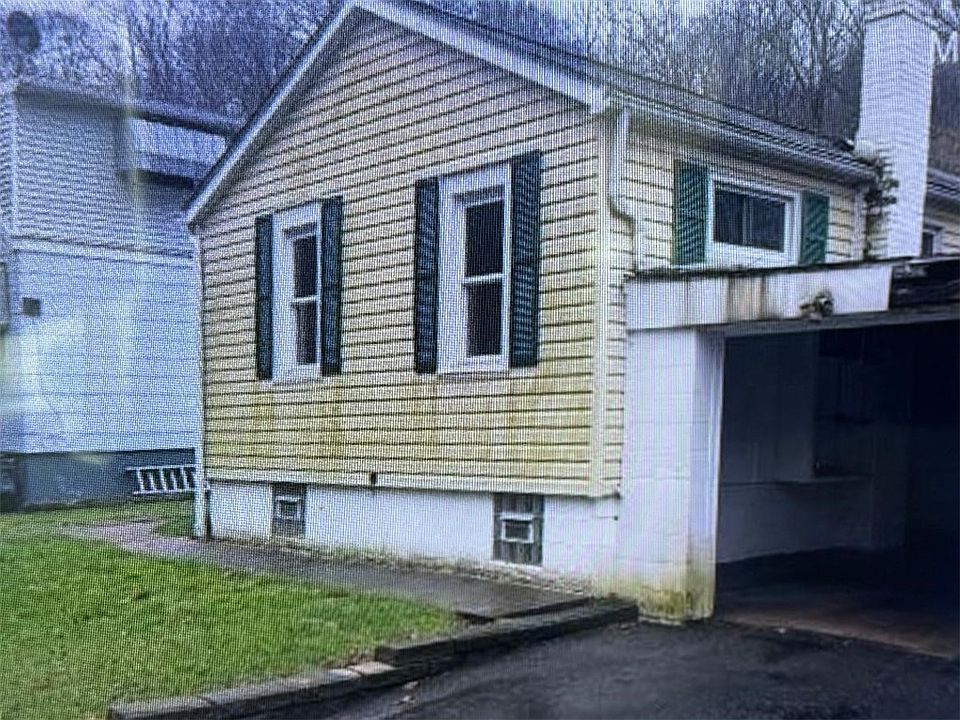 2nd image of 3738 Shady Ln