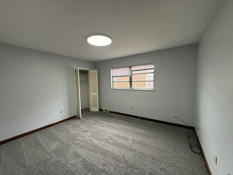 1111 Elm Park Dr — Photo 32