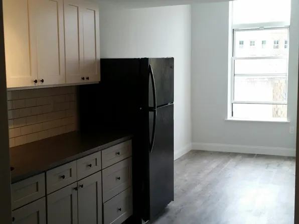 32 King St, Troy, NY