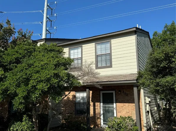 850 W Collins St, Denton, TX 76201