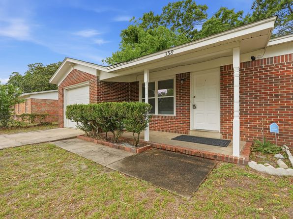 358 Coral Dr SW