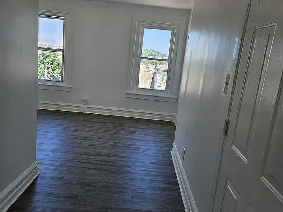 1st image of 115 S 8th St #3B