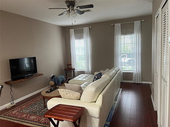 5th image of 3803 Herlong St