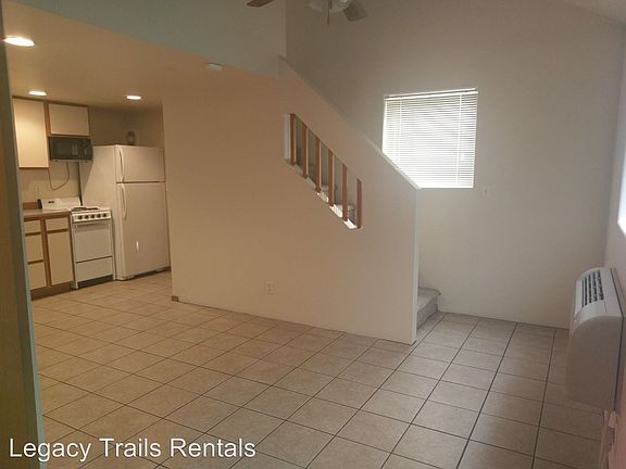 3rd image of 601 S A St APT C