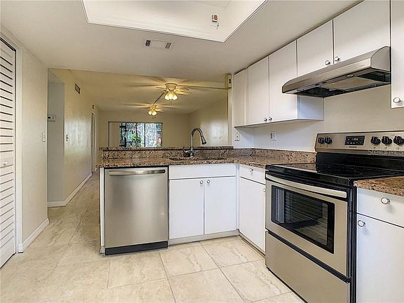 3rd image of 209 Palmetto Ct #29