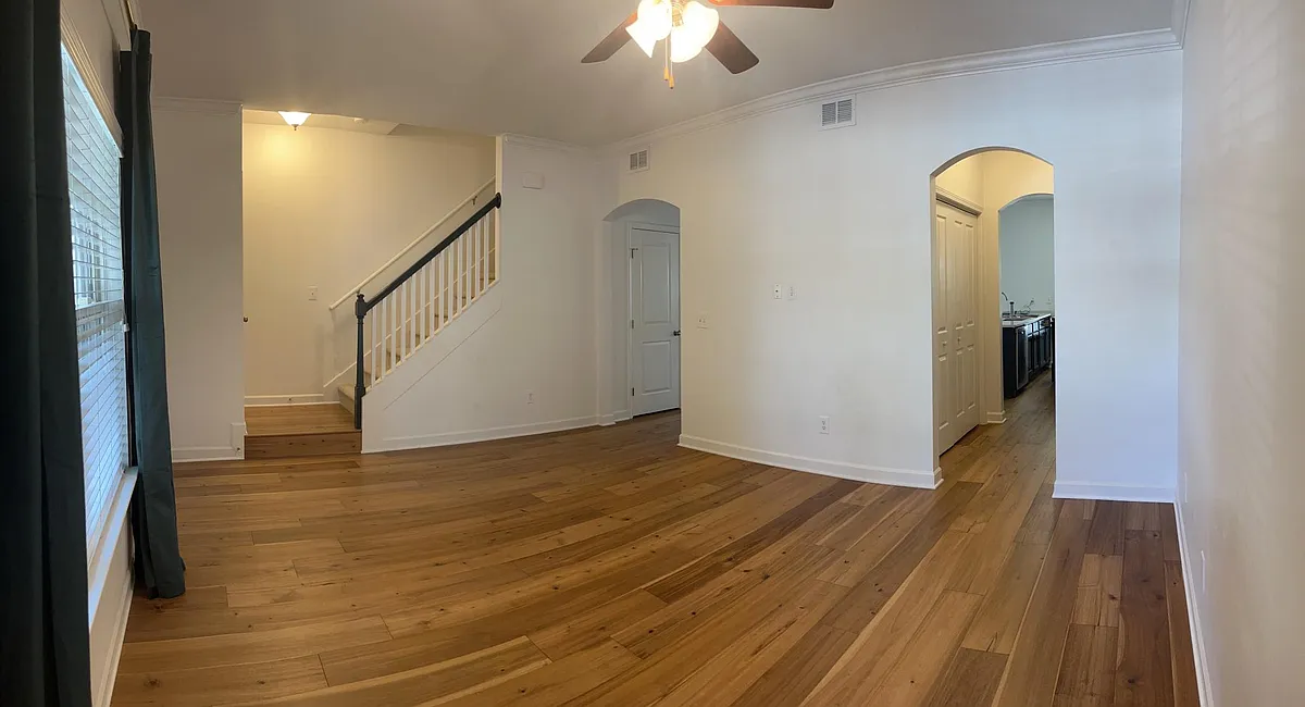 Living Room - 553 Rosedale Ave #140