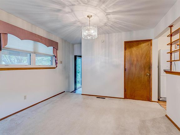 4th image of 5177 Carey Ln