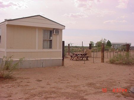 3rd image of 7 S Yucca Ave