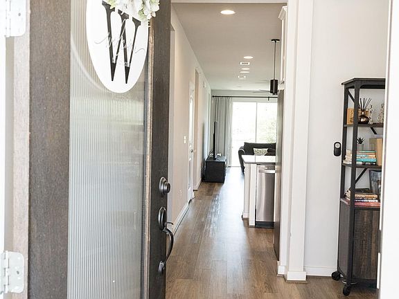 4th image of 304 Winding Hollow Ln