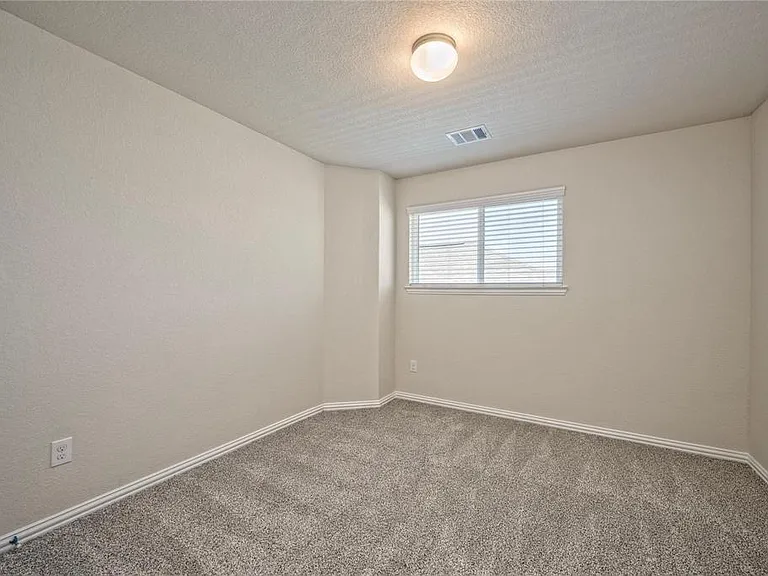 5106 Eagle Falls Ln — Photo 2