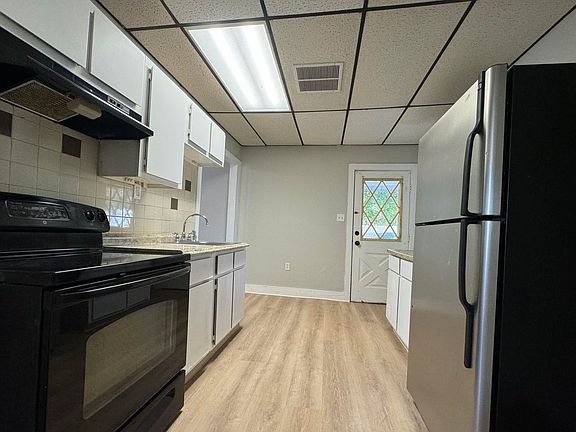 2nd image of 619 New York St #Townhouse