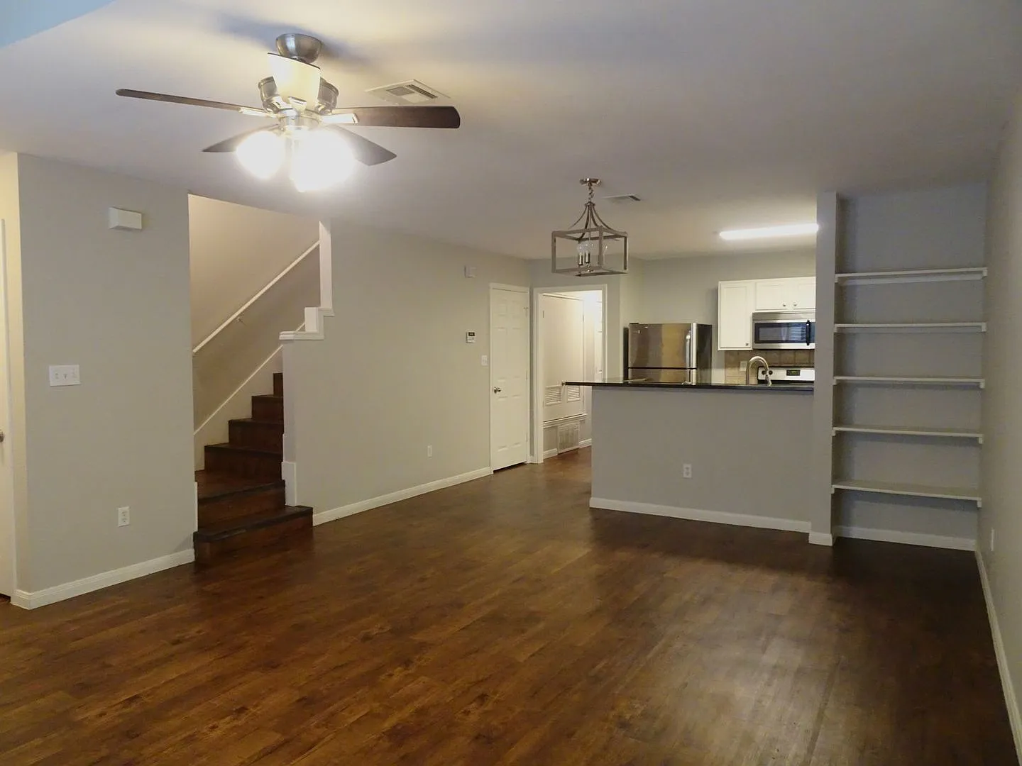 Roommate Ready - By-The-Bed 4BD/4BTH! — Photo 3